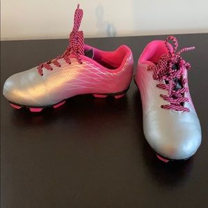 SG Soccer Cleats - Kids Size 9